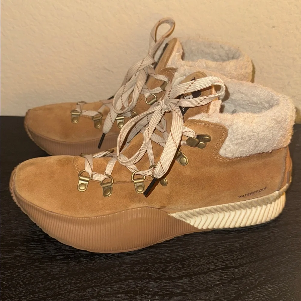 Sorel Out N’ About III Conquest Boots‎ Women’s Size 10